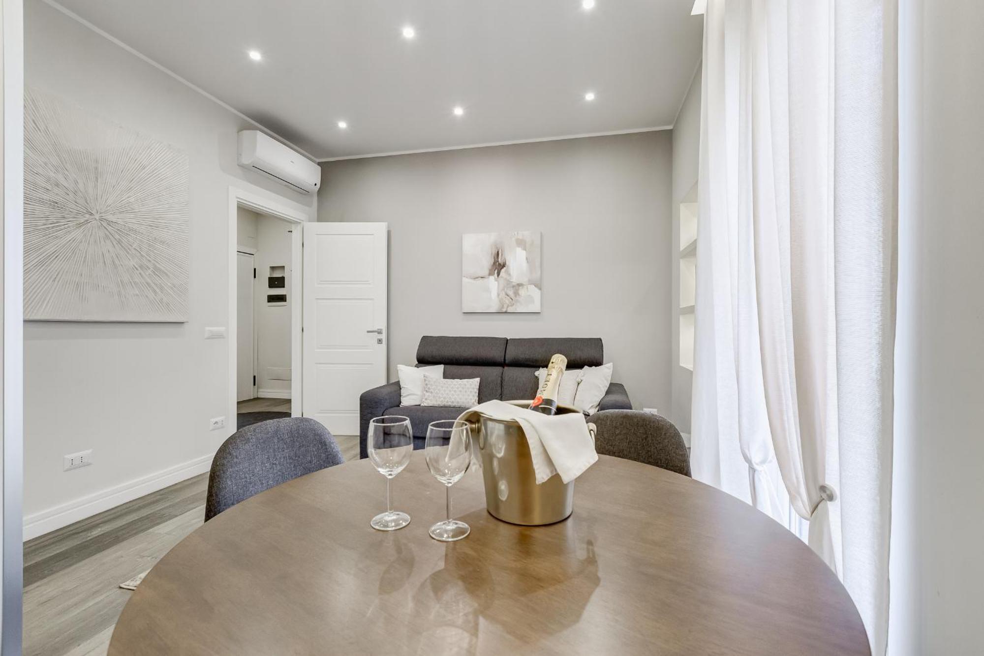 Trastevere-royal Orchid * Rom
